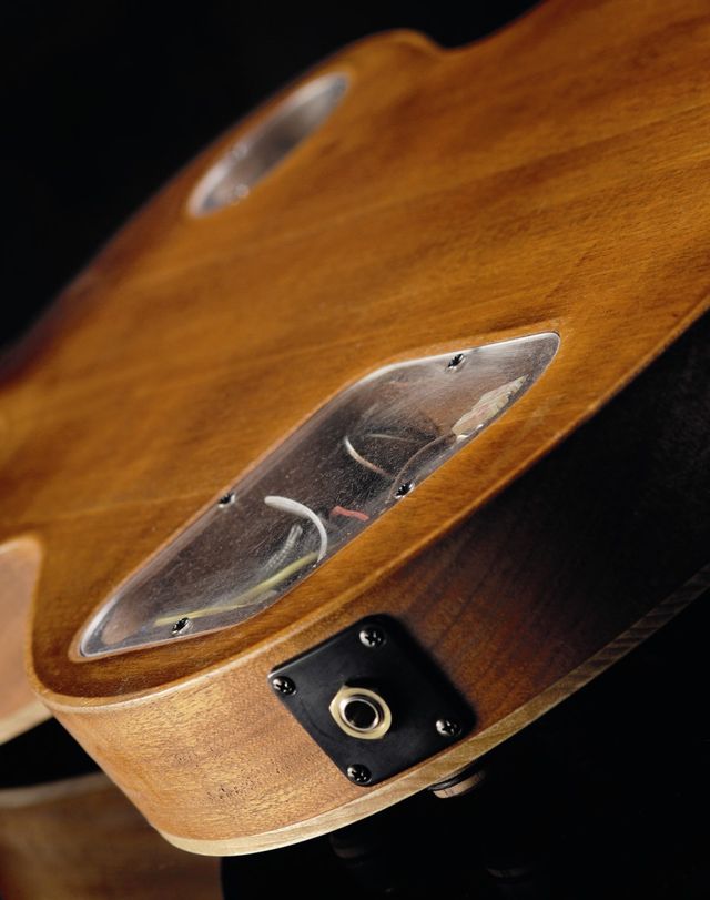 blank Clear cavity plates at the rear